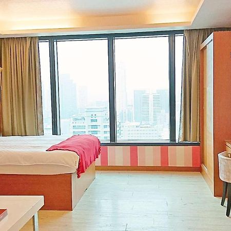 85旅行家 Apartment Kaohsiung Luaran gambar