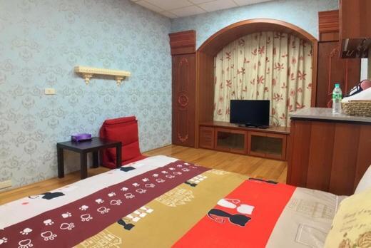 85旅行家 Apartment Kaohsiung Luaran gambar
