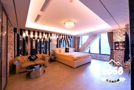 85旅行家 Apartment Kaohsiung Luaran gambar