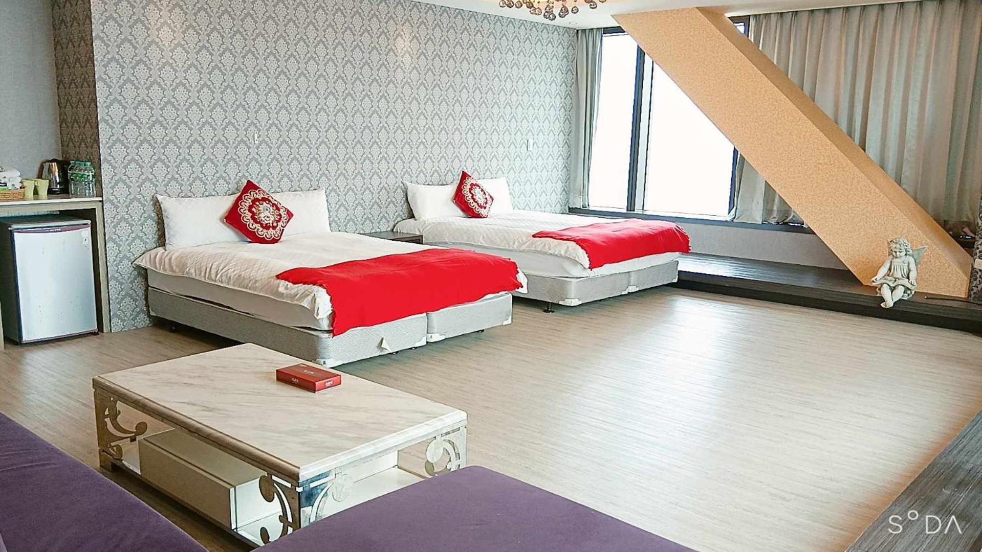 85旅行家 Apartment Kaohsiung Luaran gambar
